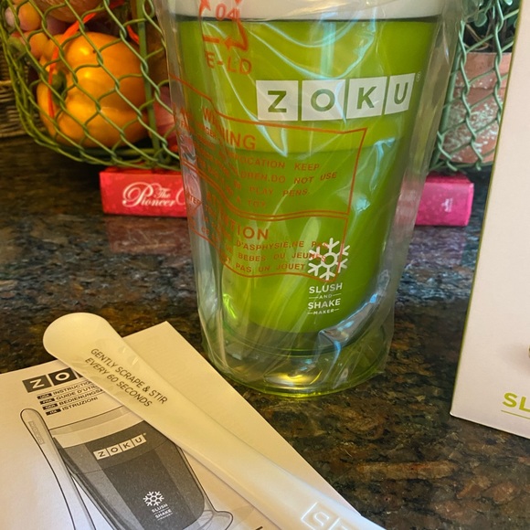 NIB NWT Personal Zoku Slush and Shake Maker-lime green - Picture 2 of 6